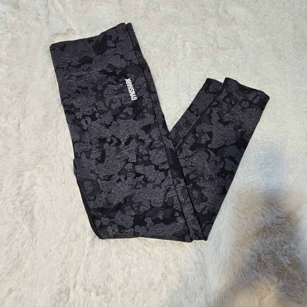 Gymshark Camo XXL black EUC